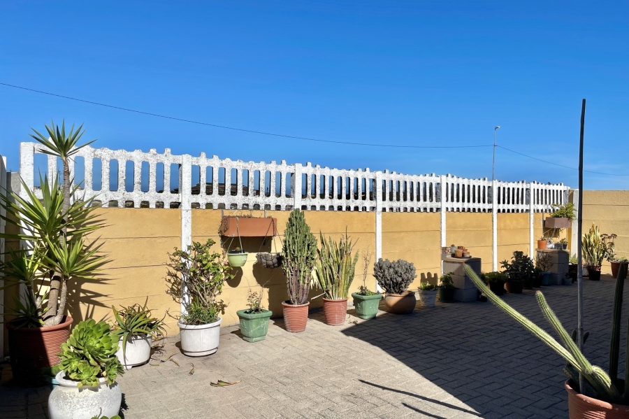 4 Bedroom Property for Sale in Strandfontein Western Cape